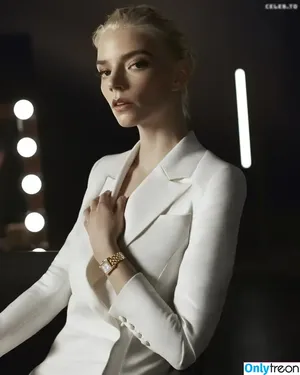 Anya Taylor-Joy / Anya Taylor Joy / anyataylorjoy nude photo #2224