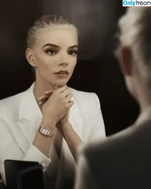 Anya Taylor-Joy / Anya Taylor Joy / anyataylorjoy nude photo #2226