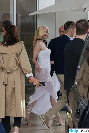 Anya Taylor-Joy / Anya Taylor Joy / anyataylorjoy nude photo #2388