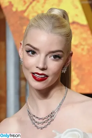 Anya Taylor-Joy / Anya Taylor Joy / anyataylorjoy nude photo #2392