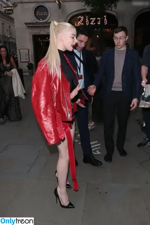 Anya Taylor-Joy / Anya Taylor Joy / anyataylorjoy nude photo #2426