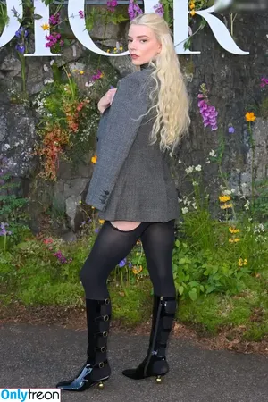Anya Taylor-Joy / Anya Taylor Joy / anyataylorjoy nude photo #2515