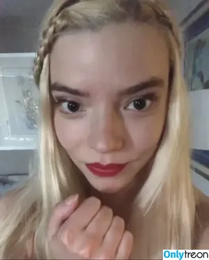 Anya Taylor-Joy / Anya Taylor Joy / anyataylorjoy nude photo #2669