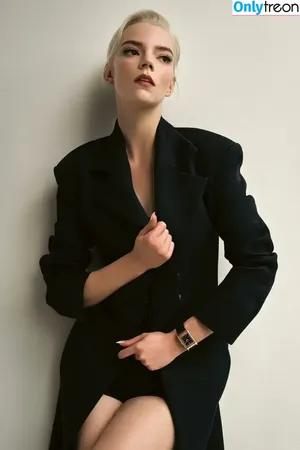 Anya Taylor-Joy / Anya Taylor Joy / anyataylorjoy nude photo #2687