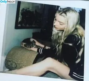 Anya Taylor-Joy / Anya Taylor Joy / anyataylorjoy nude photo #2805