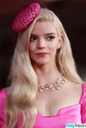 Anya Taylor-Joy / Anya Taylor Joy / anyataylorjoy nude photo #2815