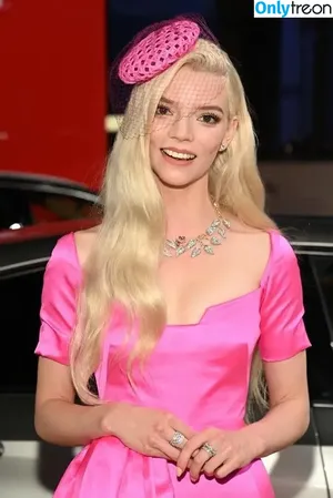 Anya Taylor-Joy / Anya Taylor Joy / anyataylorjoy nude photo #2819