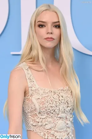 Anya Taylor-Joy / Anya Taylor Joy / anyataylorjoy nude photo #2830