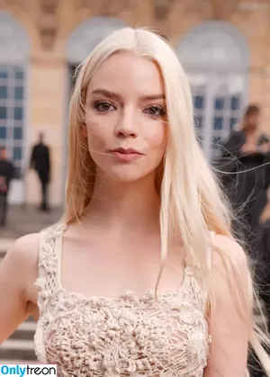 Anya Taylor-Joy / Anya Taylor Joy / anyataylorjoy nude photo #2831