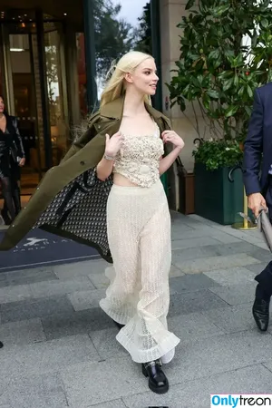 Anya Taylor-Joy / Anya Taylor Joy / anyataylorjoy nude photo #2869