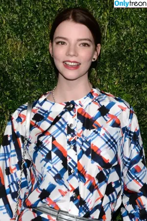 Anya Taylor-Joy / Anya Taylor Joy / anyataylorjoy nude photo #2891
