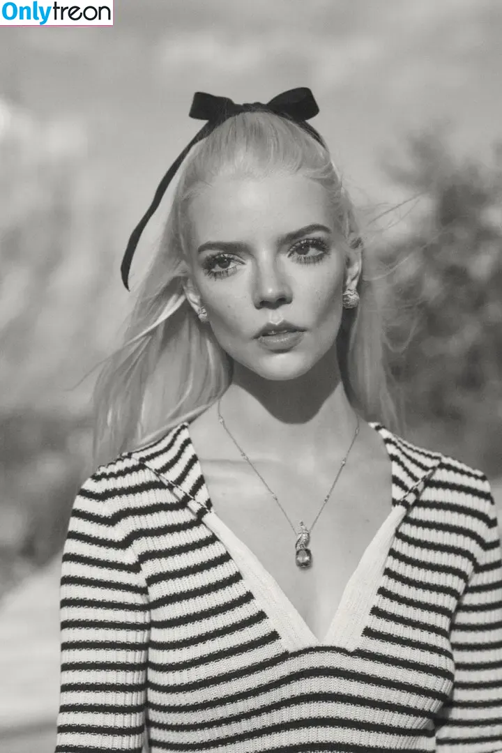 Anya Taylor-Joy nude photo #2010 (Anya Taylor Joy / anyataylorjoy)