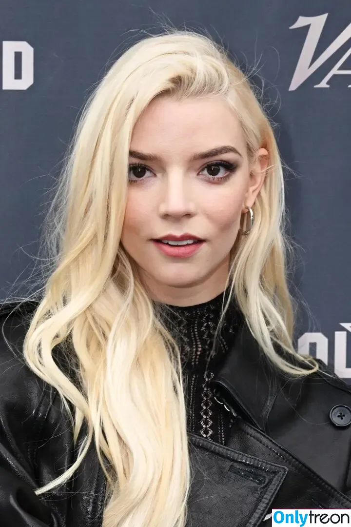 Anya Taylor-Joy nude photo #2040 (Anya Taylor Joy / anyataylorjoy)