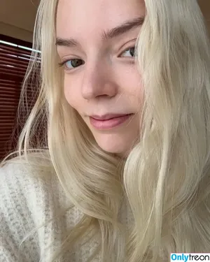 Anya Taylor-Joy / Anya Taylor Joy / anyataylorjoy nude photo #3057