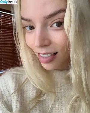 Anya Taylor-Joy / Anya Taylor Joy / anyataylorjoy nude photo #3058