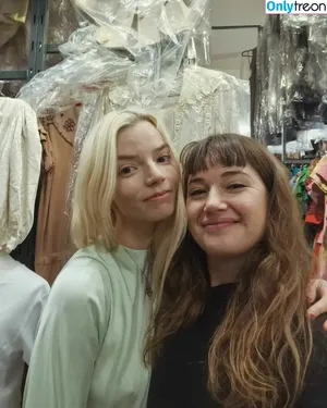 Anya Taylor-Joy / Anya Taylor Joy / anyataylorjoy nude photo #3077