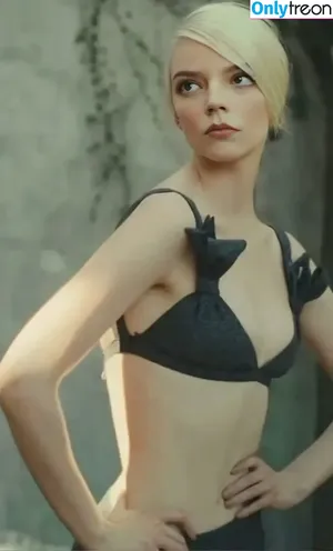 Anya Taylor-Joy / Anya Taylor Joy / anyataylorjoy nude photo #3373