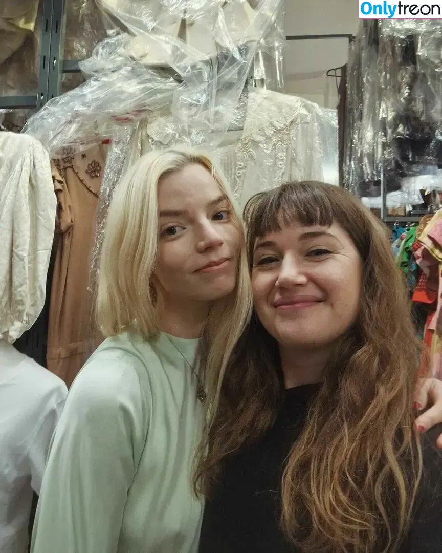 Anya Taylor-Joy nude photo #3077 (Anya Taylor Joy / anyataylorjoy)