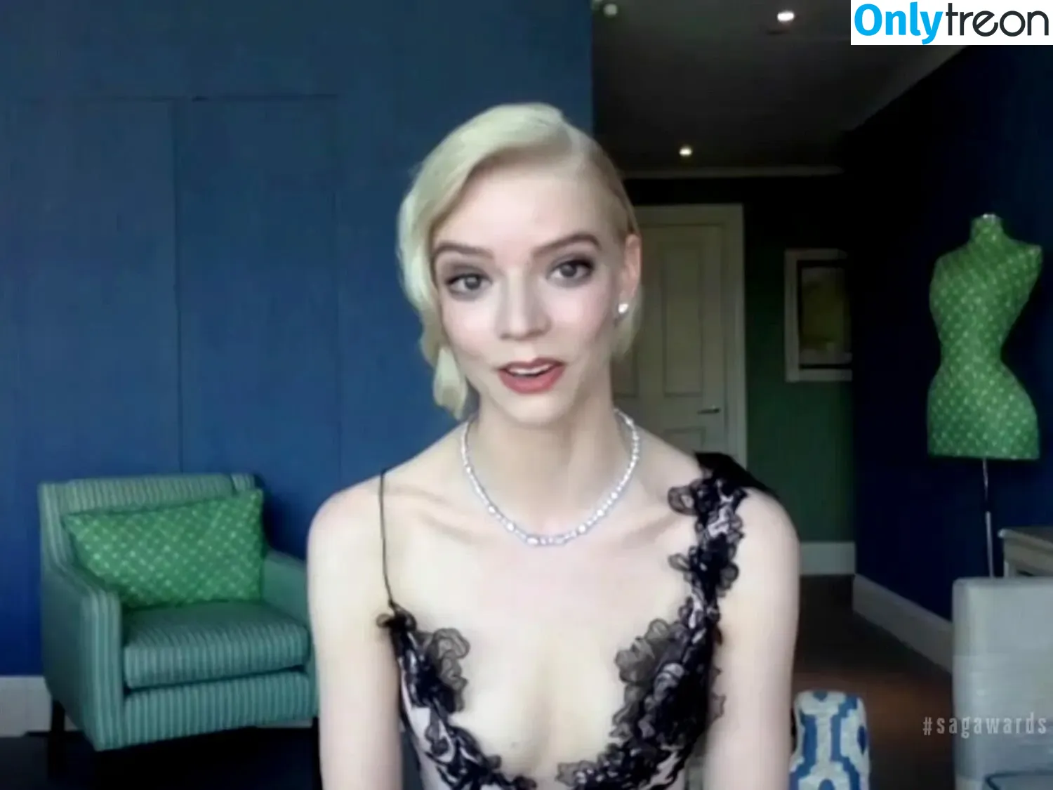 Anya Taylor nude photo #0009 (Anya Taylor)