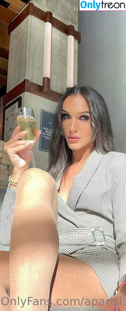 aparisi.ts nude photo #0020 (its_ari993)