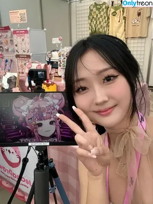 Apeachy777 / Apeachy / apeachy77 / apeachyg nude photo #0044