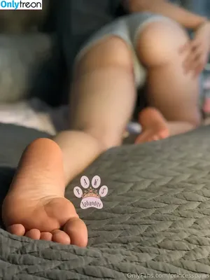aphroditepaws / goddessaphroditepaws nude photo #0035