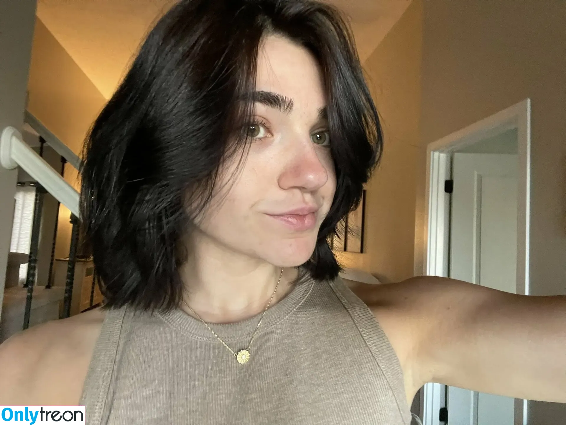 apinky98 nude photo #0050 (apinky1998)
