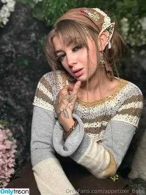  nude photo #0004