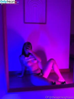 April Eighteen / theaprileighteen / therealapril18 nude photo #2169