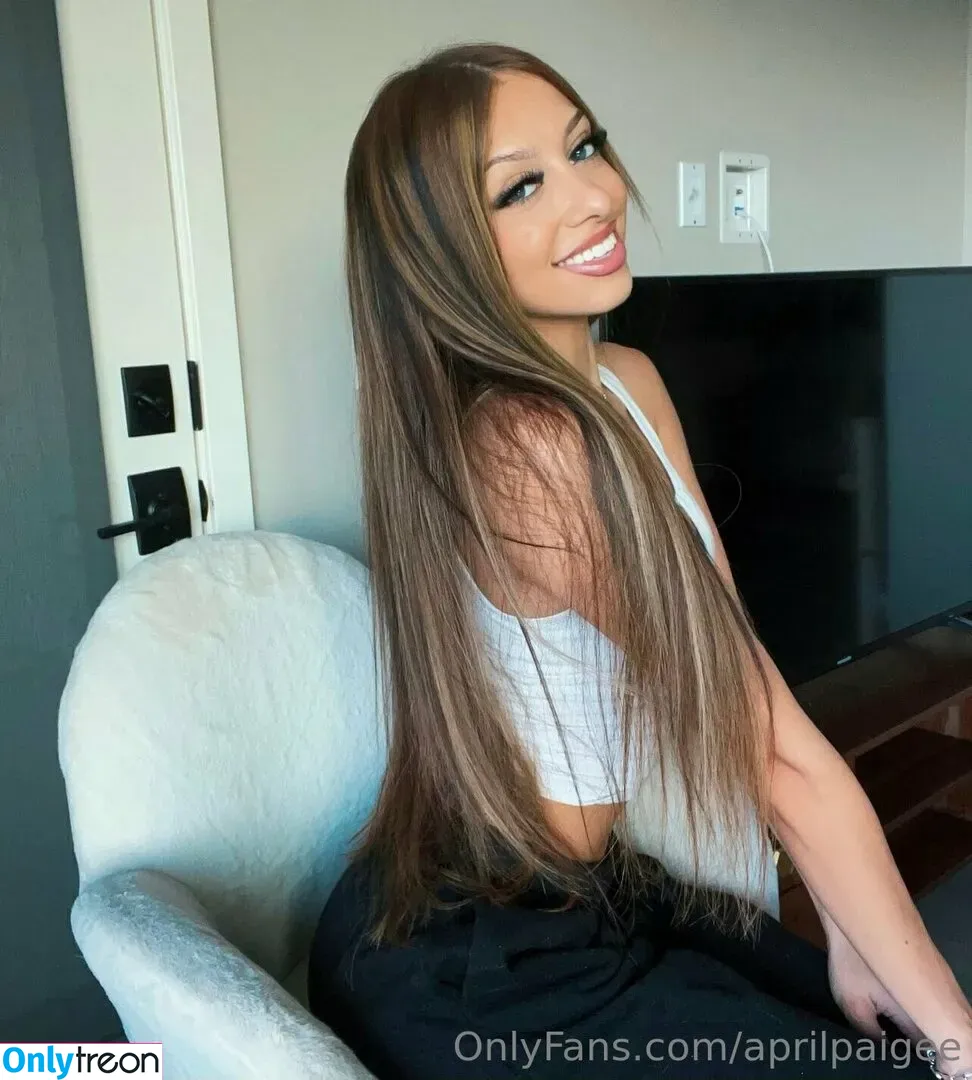 aprilpaigee nude photo #0213 (aprilpaigee)