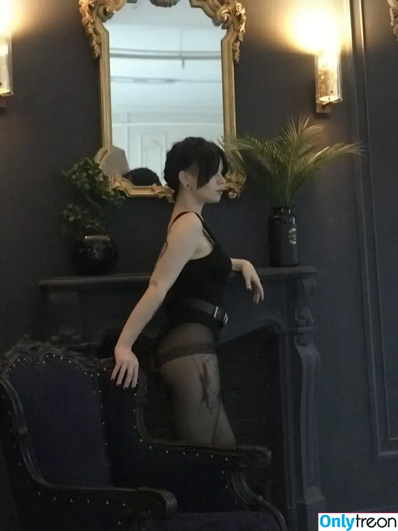 arahnaekb nude photo #0200 (chloe_glass_ / unkarab)