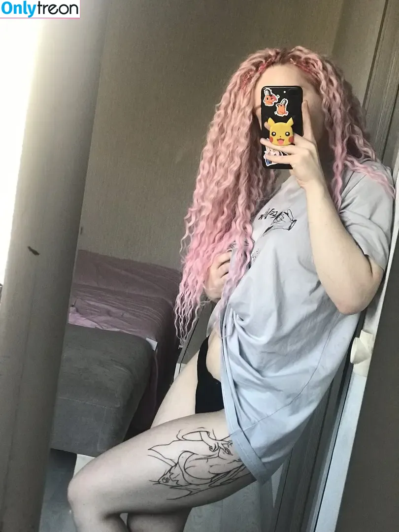 arahnaekb nude photo #0231 (chloe_glass_ / unkarab)