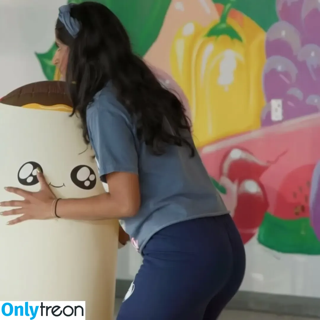 Arasha Lalani nude photo #0137 (arashalalani / arashalalani_)