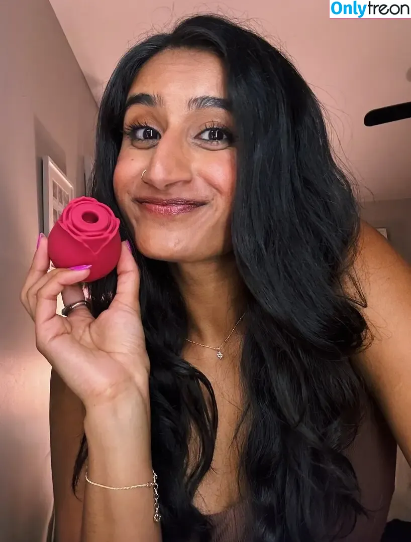 Arasha Lalani nude photo #0141 (arashalalani / arashalalani_)