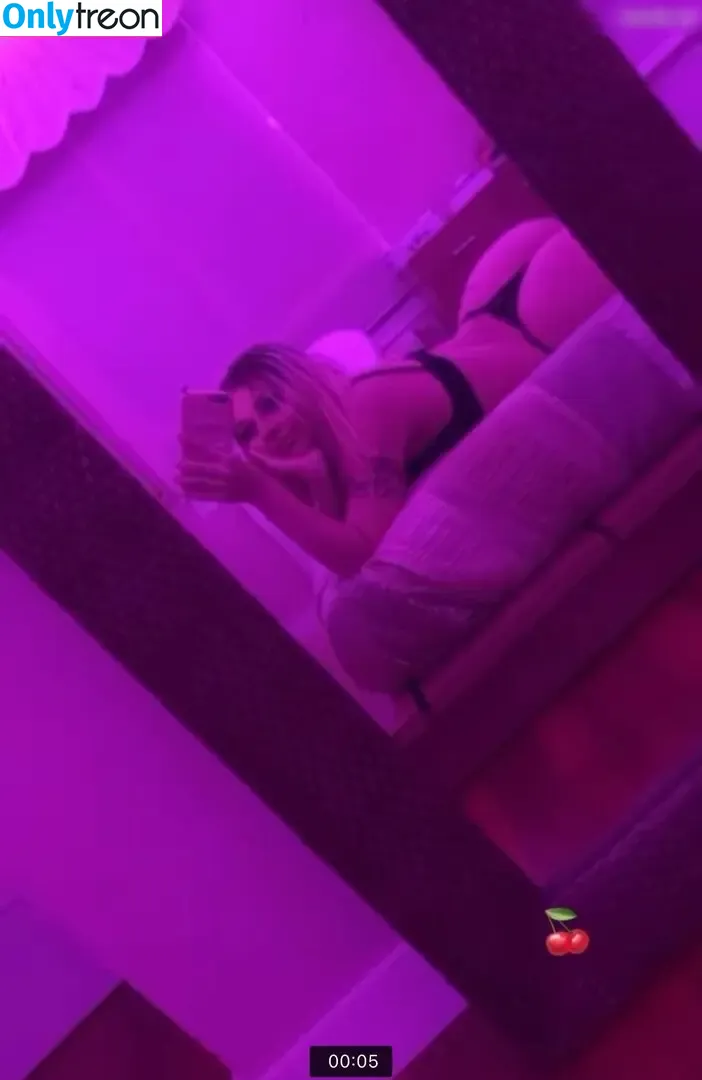 Ari Jimenez nude photo #0032 (arii.jimeenezz)