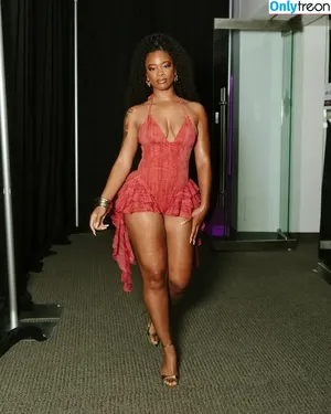 Ari Lennox / arilennox / freemello nude photo #0051