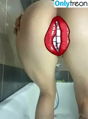  nude photo #0002