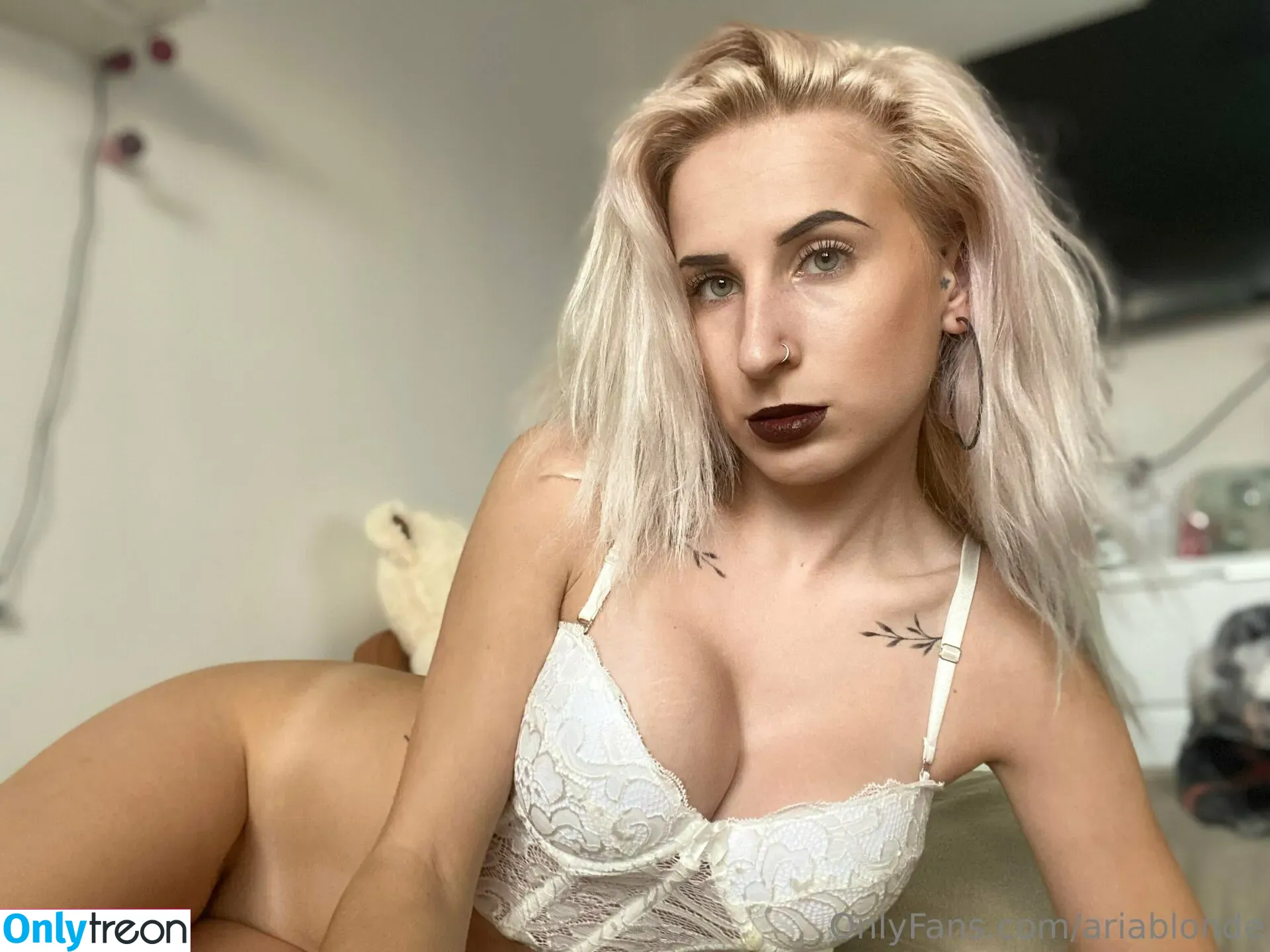 ariablonde nude photo #0069 (ariablonde)