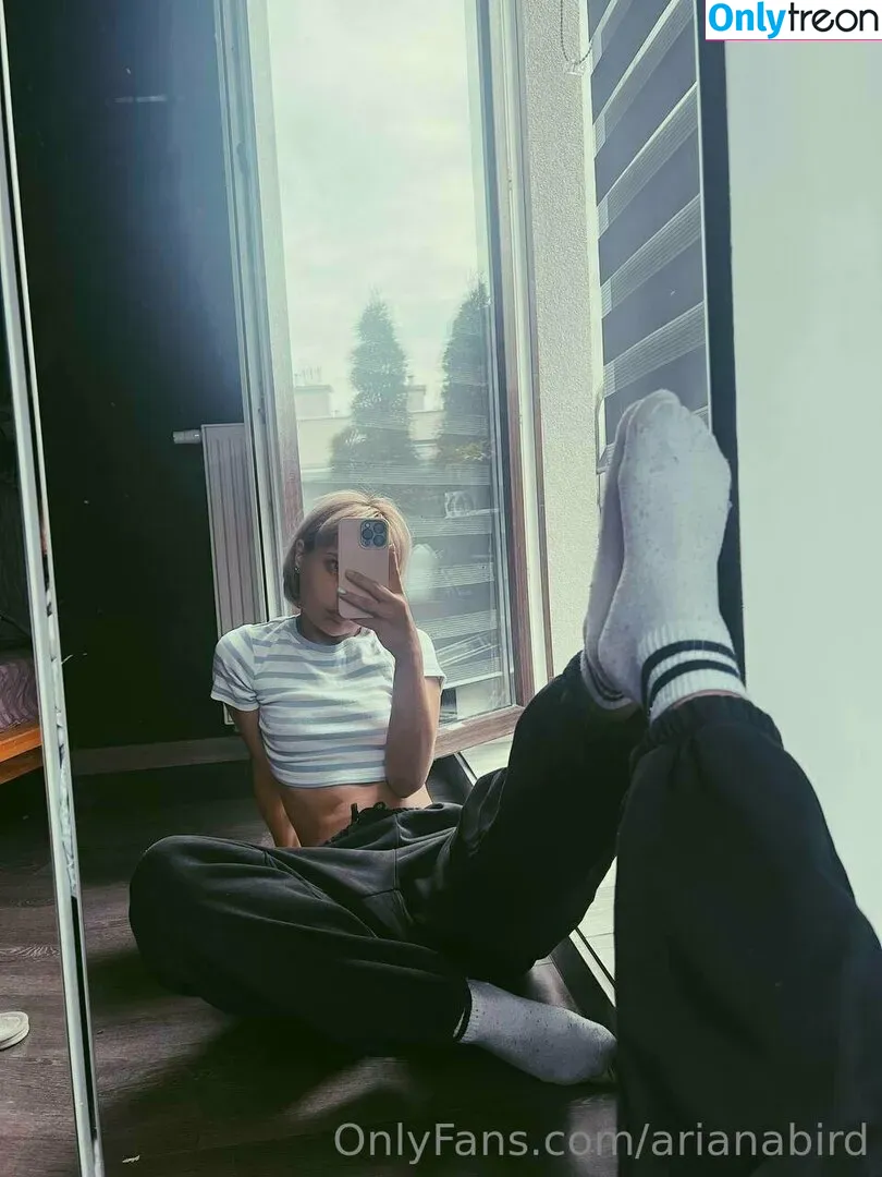 arianabird nude photo #0008 (birdmoves)
