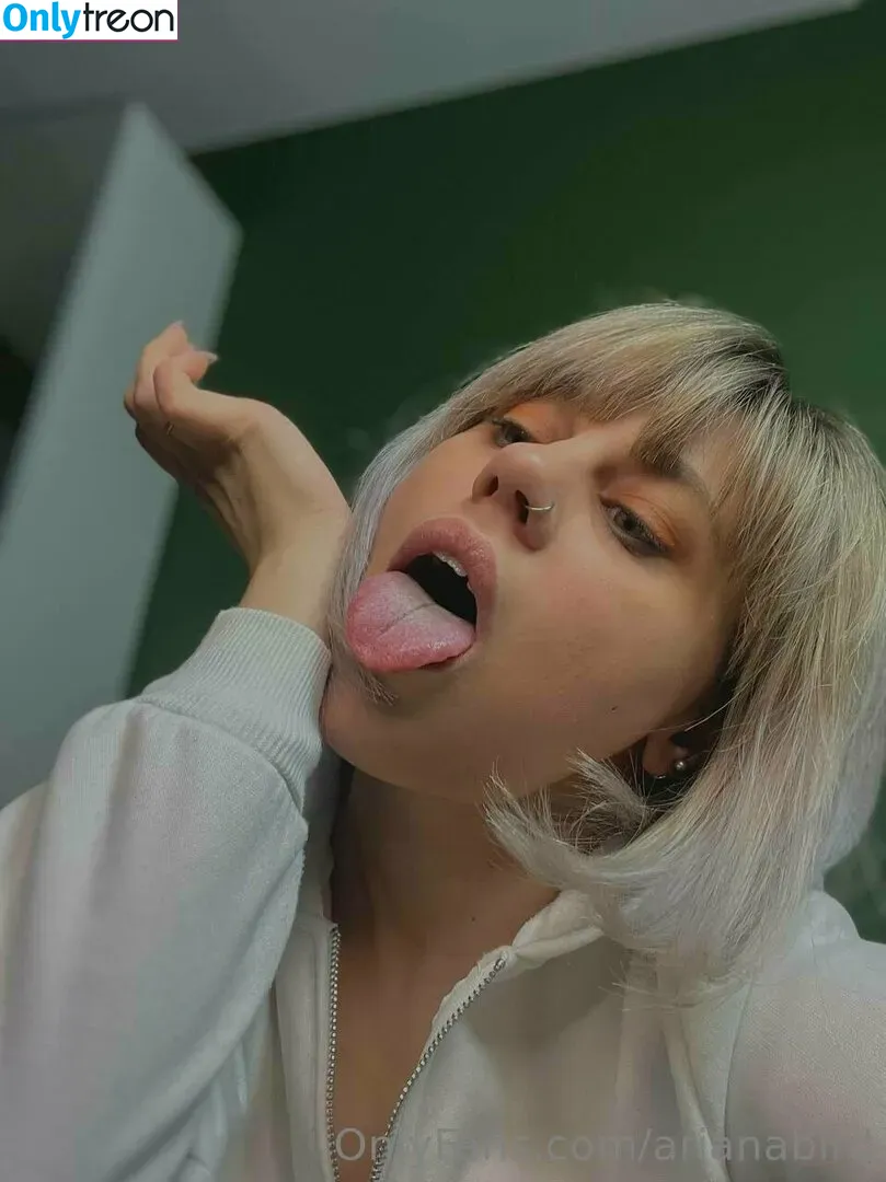 arianabird nude photo #0035 (birdmoves)