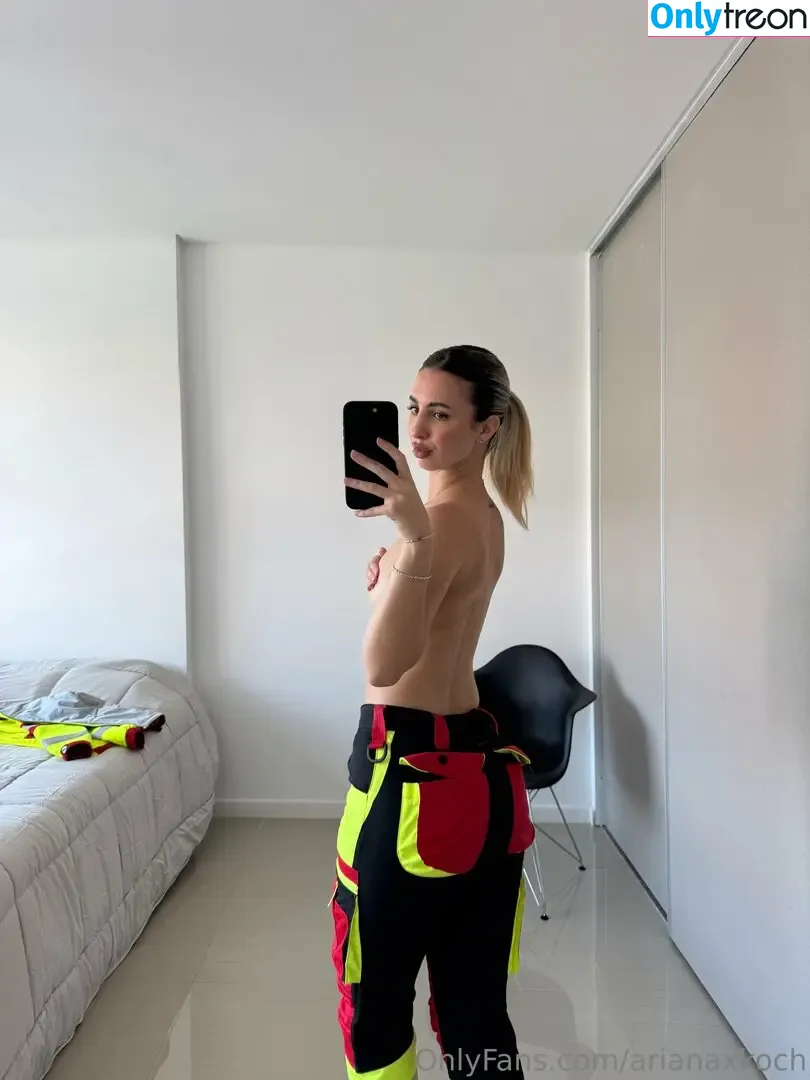 Arianaxkoch nude photo #0122 (sosickkocik)