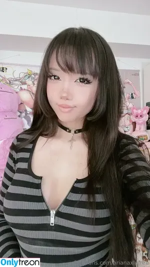 arianaxlufree / lifestyleof_ariana nude photo #0025