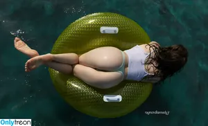  nude photo #0007