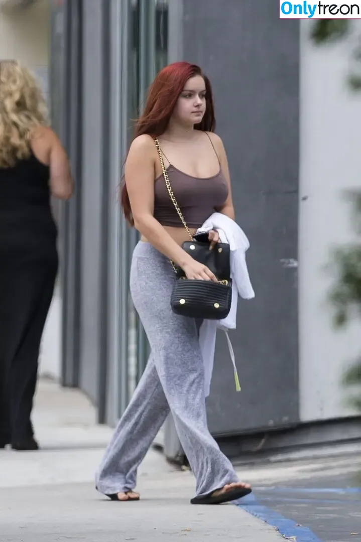 Ariel Winter nude photo #2156 (arielwinter)