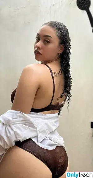 Arielle Tara / ArielleTara / Prissy Biscuit / arielletaraa / prissybiscuit nude photo #0004