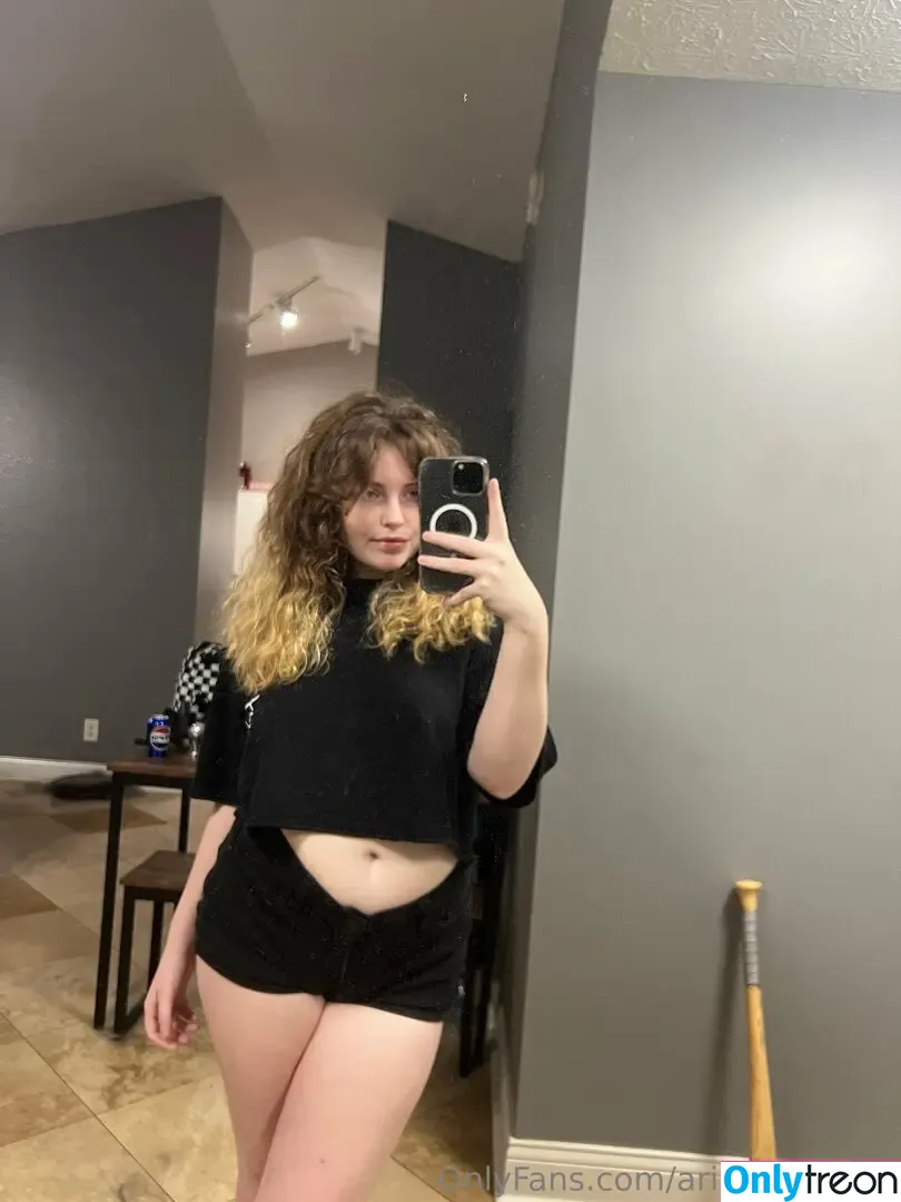 arielxadams2 nude photo #0009 (arielxadams)