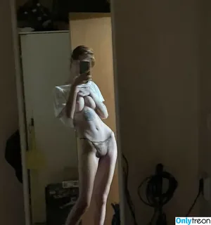  nude photo #0020