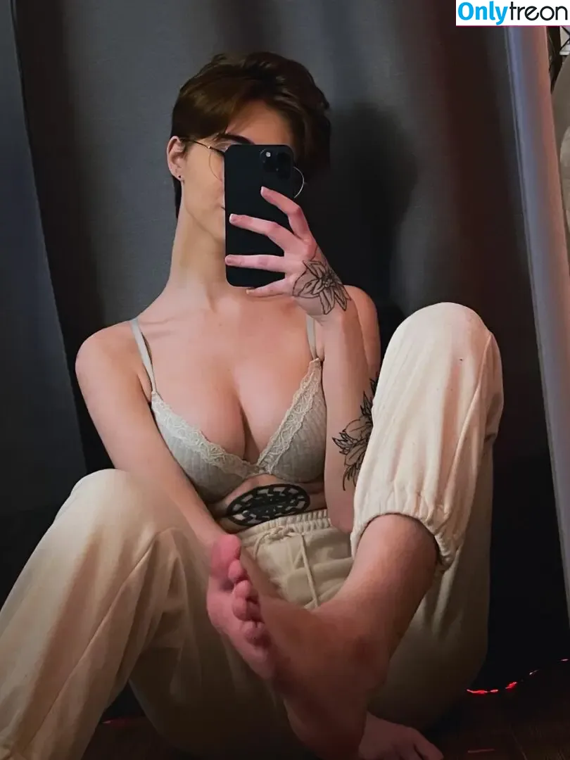 arina_gp nude photo #0419 (arina_gp)