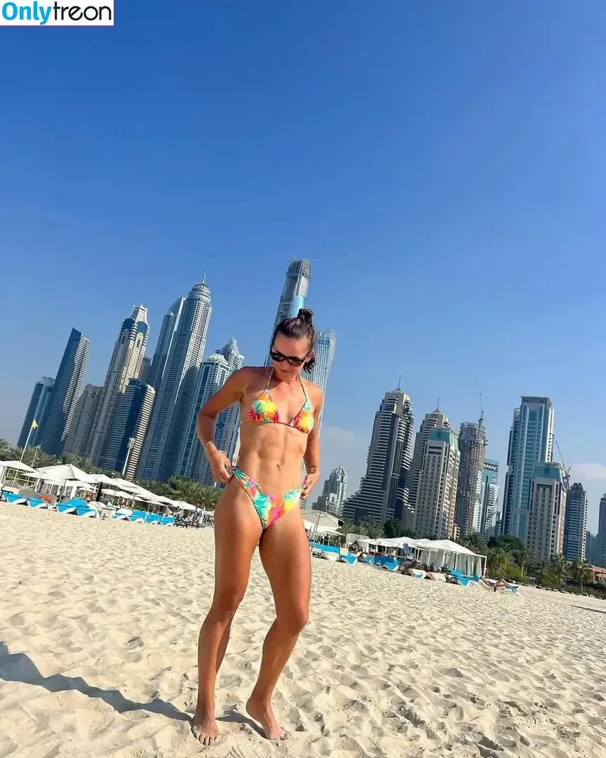 Arina Rodionova nude photo #0002 (arinarodio)