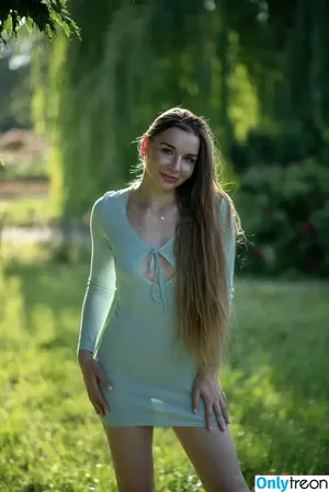 Arina Shy / arina_shy_backup / arina_shyvip nude photo #0006